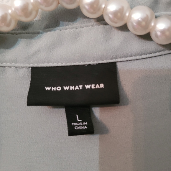 Who What Wear Loose fit women's stylish button down shirts - Picture 7 of 8